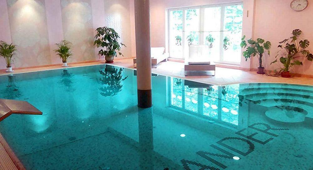Willa Alexander Resort & Spa - Caloroczny Kryty Basen Mielno  Esterno foto